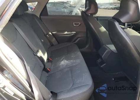 2025 Kia K4 Lx z USA, uszkodzony, nr VIN 3KPFT4DE8SE197167